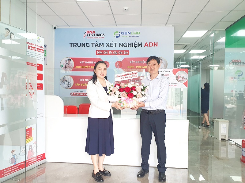 Ths. Bs. Bùi Kiều Yến Trang tham gia khai trương văn phòng Chu Văn An